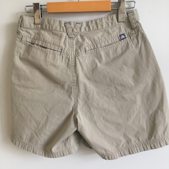 Nike Ace golf shorts women size 2 tan colour - Picture 3 of 8